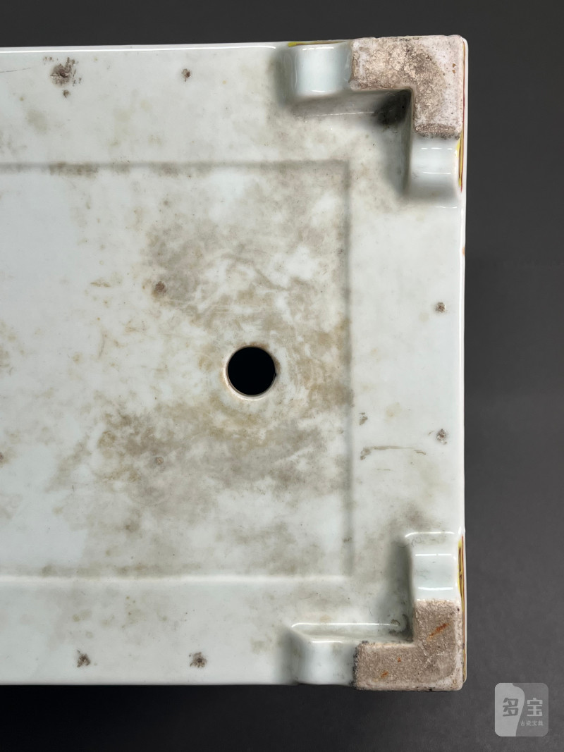 清光绪  粉彩白地紫藤牡丹“富贵白头”图方形花盆 - 图21